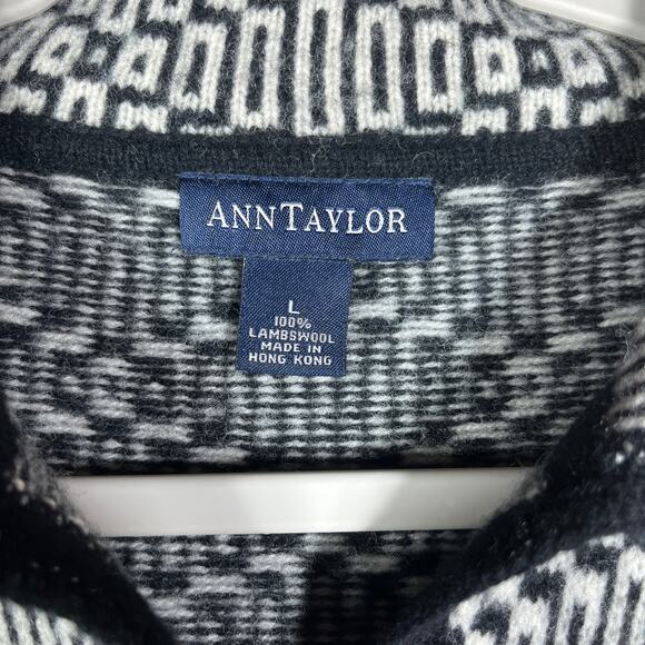 Ann Taylor Cardigan Sweater Womens Large Black White Print Lambswool Button Art‎ - Picture 6 of 10